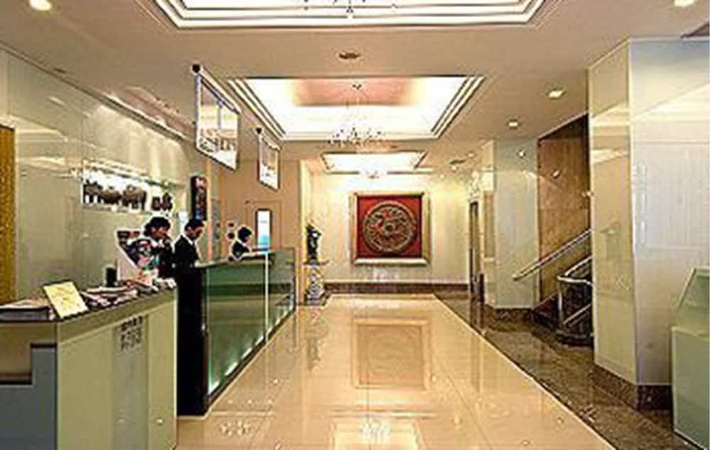 First Hotel Taipei Exteriör bild